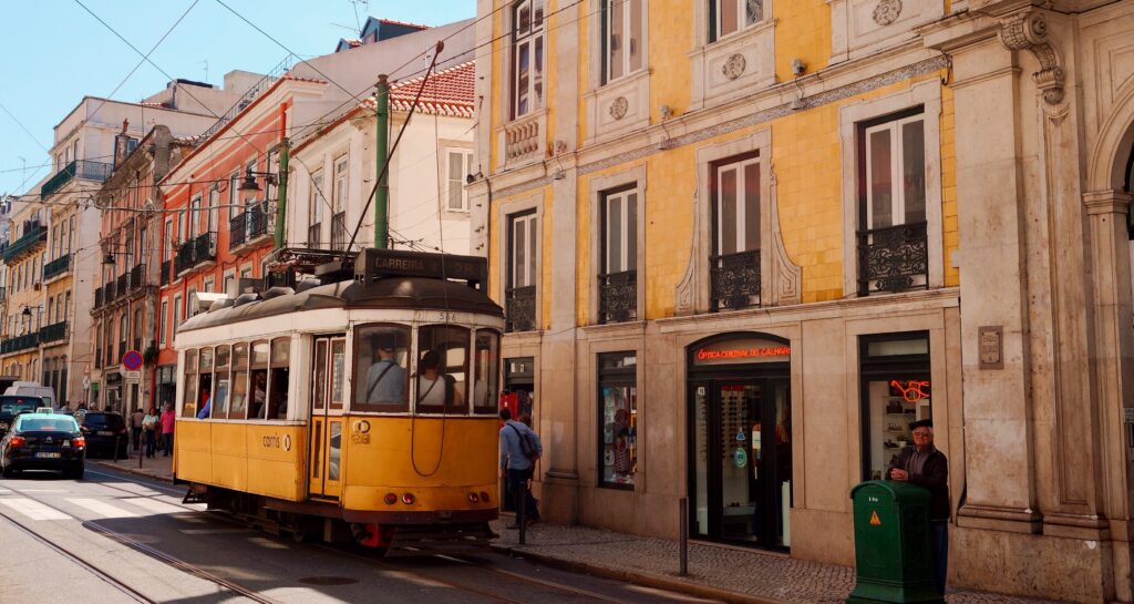 Tram Lissabon featured image
