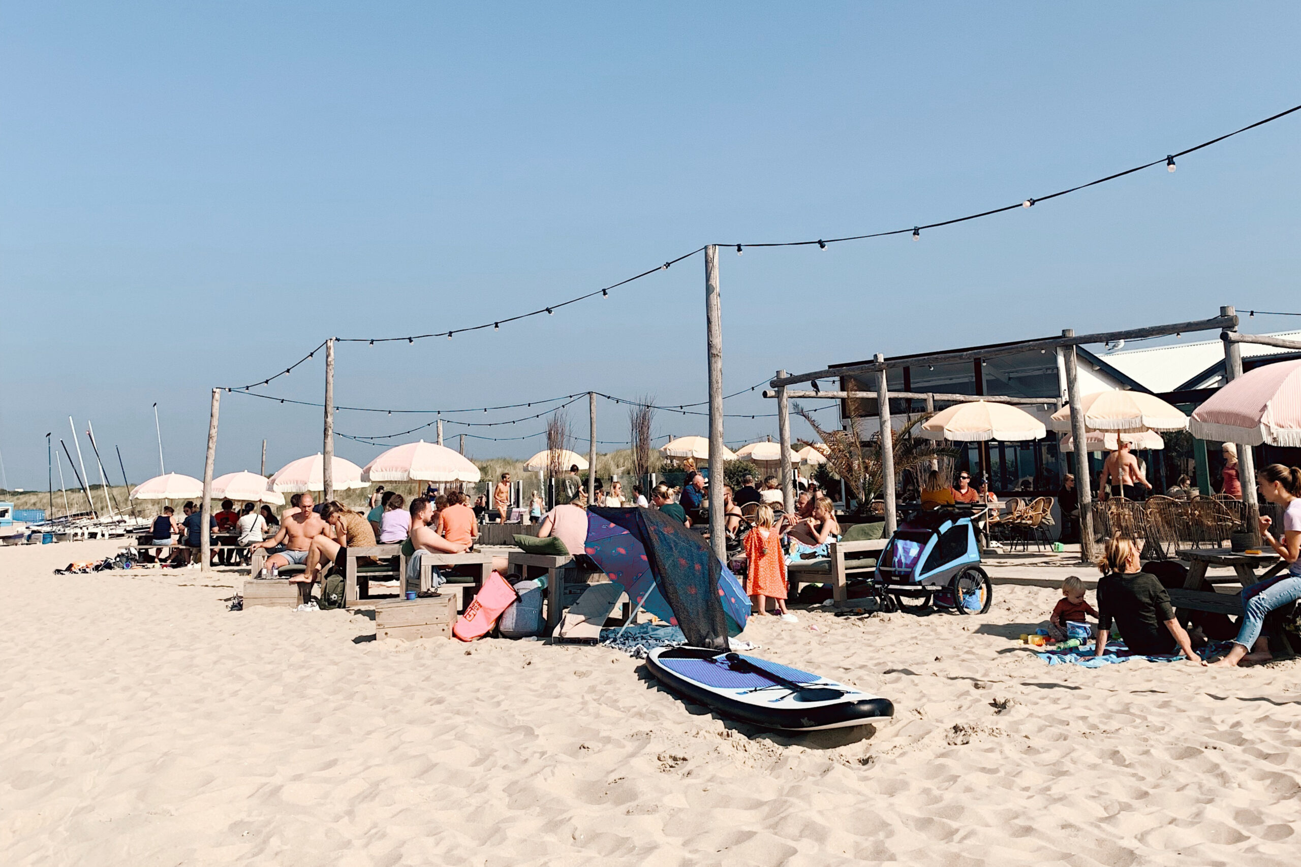 De 10 leukste strandtenten van Den Haag (om als eerste naartoe te gaan dit seizoen)